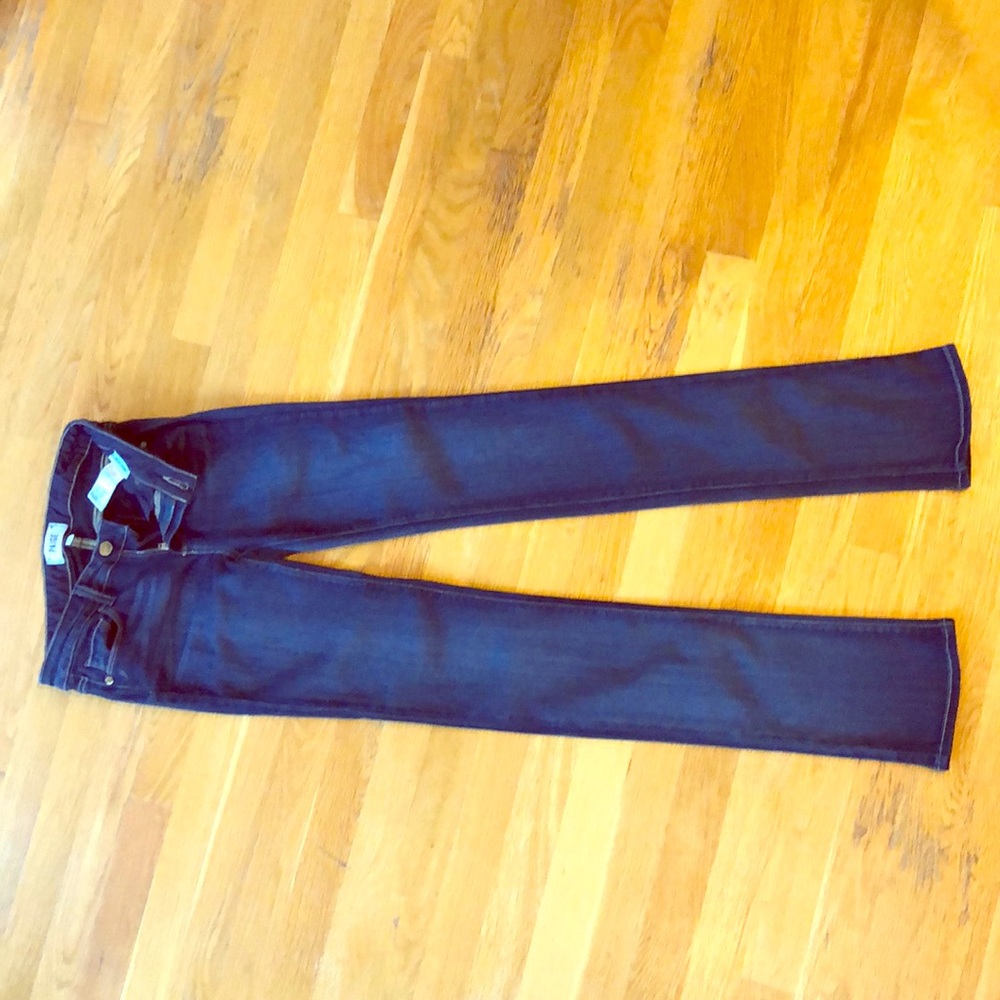 Paige Skyline Straight size 26, gently loved jeans